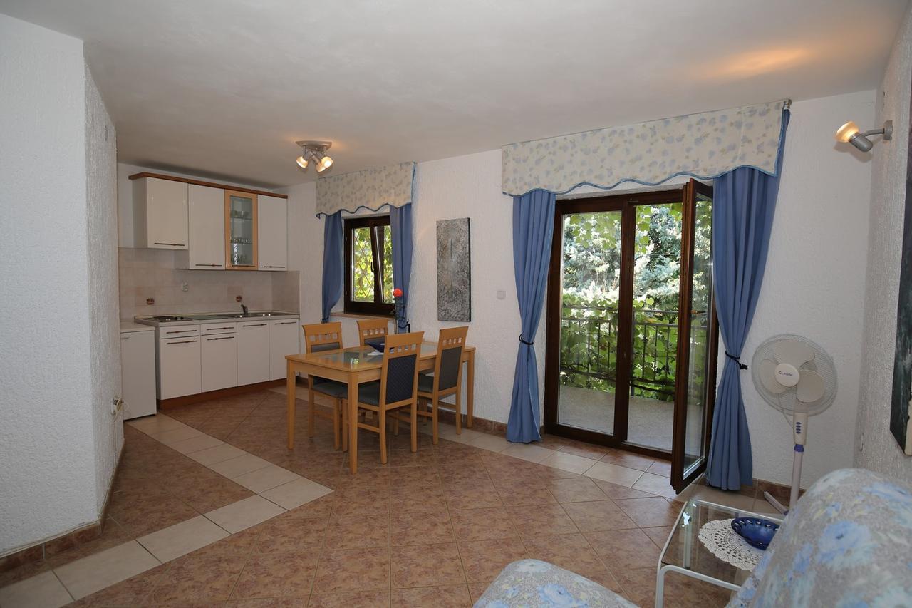 Apartments Coki Funtana Bagian luar foto